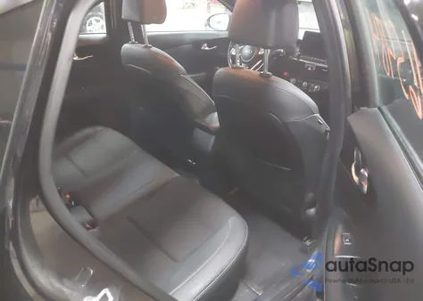 2021 Kia Forte Gt-Line z USA, uszkodzony, nr VIN 3KPF34ADXME327142